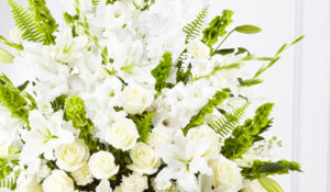Image of bouquet of flowers for funeral flowers services in croydon